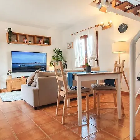 Oasis Desert - With Pool & Garden Near And Lajares Corralejo